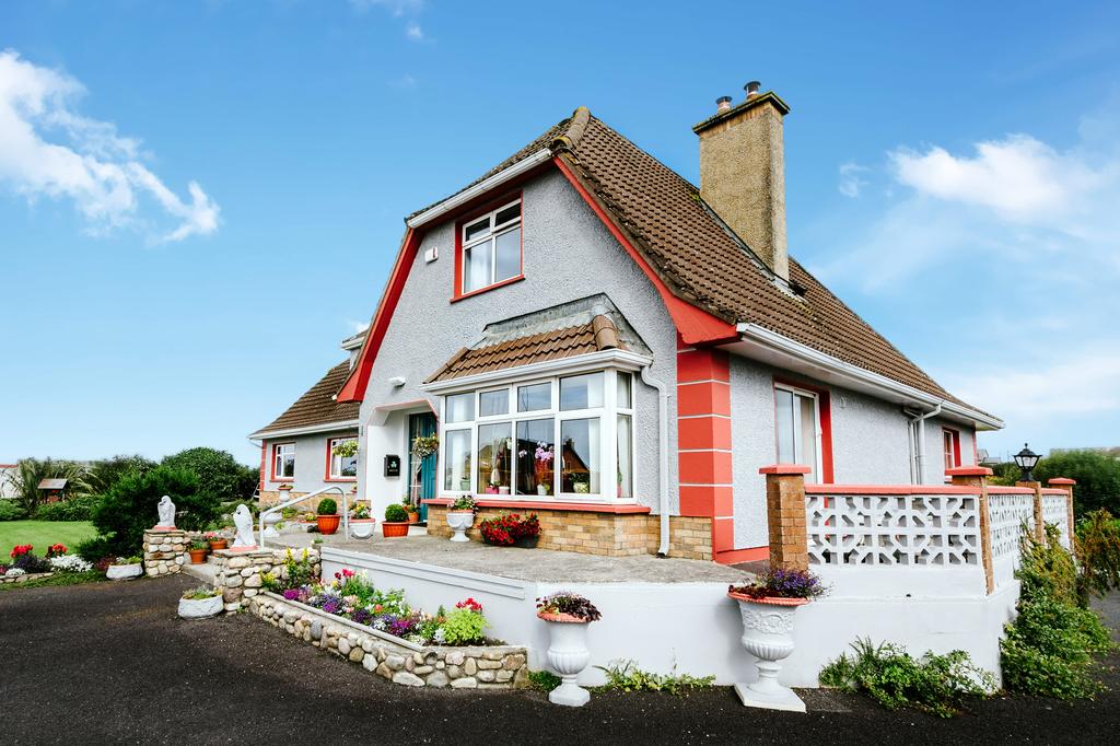 Eagle Heights room 2